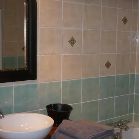 Cosy Avec Poele A Bois, Terrasse, Et Jardin - Proche Station Et Activites Nature - Fr-1-496-92 Holiday home *